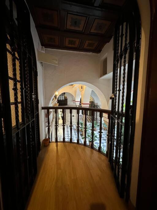 Apartamento Patio Sevillano Frente Catedral Exteriör bild
